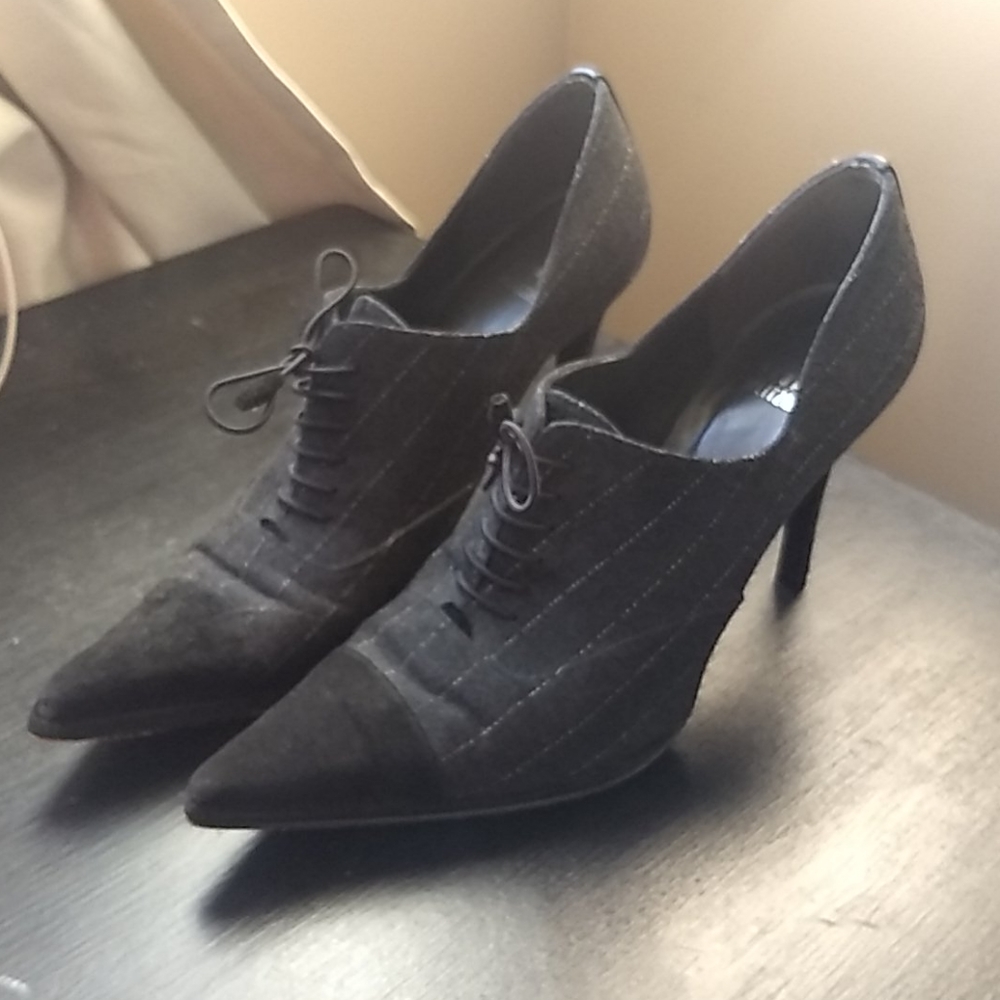 Stuart Weitzman formal Heels